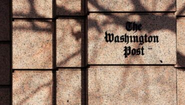 ട്രംപ് ഭരണകൂടത്തിന് വീണ്ടും കോടതിയുടെ വിമർശനം; കടുത്ത ചോദ്യങ്ങളുമായി ജ‍‍ഡ്ജി, വാഷിംഗ്ടൺ പോസ്റ്റ് റിപ്പോർട്ടറുടെ വീട്ടിലെ റെയ്ഡ് ചോദ്യം ചെയ്യപ്പെടുന്നു