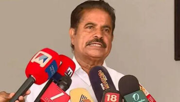 രണ്ടര മണിക്കൂർ ചോദ്യം ചെയ്തുവിട്ടയച്ചു; വീണ്ടും വിളിപ്പിക്കുമോ എന്ന ചോദ്യത്തിന് രോഷാകുലനായി അടൂർ പ്രകാശ് എം.പി