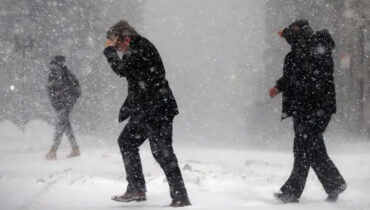 ‘ബോംബ്’ എന്ന ശക്തമായ ശൈത്യകാല കൊടുങ്കാറ്റ് അമേരിക്കയെ തളർത്തുന്നത് എന്തുകൊണ്ട്?