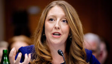 ചില വാക്സിനുകൾ ശുപാർശ ചെയ്യുന്നതിൽ നിന്ന് പിന്മാറി ട്രംപിൻ്റെ സർജൻ ജനറൽ നോമിനി ഡോ. കേസി മീൻസ്; വാക്സിനുകൾക്ക് എതിരല്ലെന്നും, അവ ലക്ഷക്കണക്കിന് ജീവനുകൾ രക്ഷിച്ചിട്ടുണ്ടെന്നും മീൻസ്