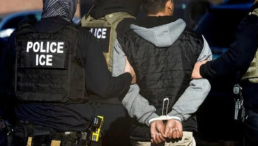 ഏജൻ്റുമാർ നൽകിയ തെറ്റായ വിവരങ്ങളുടെ അടിസ്ഥാനത്തിൽ നാടുകടത്തൽ, മൂന്ന് കുടിയേറ്റ കുടുംബങ്ങളെ സർക്കാർ ചിലവിൽ തിരികെ എത്തിക്കാൻ ജഡ്ജിയുടെ ഉത്തരവ്