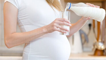 ഗർഭിണികൾ പച്ച പാൽ കുടിക്കുന്നത് നവജാതശിശുക്കളുടെ മരണത്തിന് കാരണമാകും? യുഎസിൽ മുന്നറിയിപ്പുമായി ആരോഗ്യവിദഗ്ധർ