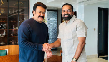 ഷിക്കാഗോ മലയാളി അസോസിയേഷൻ പ്രസിഡന്റ് ജോസ് മണക്കാട്ട് മോഹൻലാലിനെ കൊച്ചിയിലെ വീട്ടിലെത്തി കണ്ടു, അഭിനന്ദിച്ചു