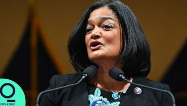 എപ്സ്റ്റീൻ കേസുമായി ബന്ധപ്പെട്ട അതീവ രഹസ്യ രേഖകൾ പരിശോധിക്കുന്നതിനിടെ യുഎസ് നീതിന്യായ വകുപ്പ് തൻ്റെ സെർച്ച് ഹിസ്റ്ററി നിരീക്ഷിച്ചെന്ന് ഡെമോക്രാറ്റിക് പ്രതിനിധി പ്രമീള ജയപാൽ; ‘ചാരവൃത്തി’ ആണെന്നും ആരോപണം