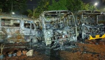 തിരുവനന്തപുരം ചെങ്കോട്ടുകോണത്ത് സ്കൂളിൽ വൻ തീപിടുത്തം; ഗ്രൗണ്ടിലുണ്ടായിരുന്ന മൂന്ന് സ്കൂൾ ബസുകൾ കത്തിനശിച്ചു, അട്ടിമറി സംശയം