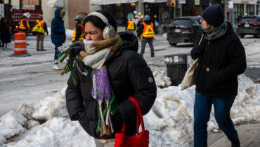 ന്യൂയോർക്ക് സിറ്റിയിൽ അതിശൈത്യം; 18 മരണം, നഗരം നേരിടുന്നത് 1961-ന് ശേഷമുള്ള ഏറ്റവും ദൈർഘ്യമേറിയ ശൈത്യതരംഗം, ഭവനരഹിതരെ സംരക്ഷിക്കുന്നതിൽ ഭരണകൂടത്തിന് വീഴ്ച പറ്റിയെന്ന് വിമർശനം