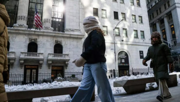 അമേരിക്കയുടെ കിഴക്കൻ മേഖലകളിൽ അതിശക്തമായ തണുപ്പ്; മുന്നറിയിപ്പുമായി കാലാവസ്ഥാ നിരീക്ഷണ കേന്ദ്രം, 10 കോടി ജനങ്ങൾ ജാഗ്രതയിൽ