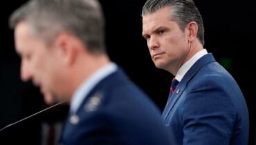 ട്രംപ് പറഞ്ഞത് പോലെയല്ലേ കാര്യങ്ങൾ? ഇറാൻ നടപടിയിൽ സമയപരിധി നിശ്ചയിക്കാനാവില്ലെന്ന് പെന്റഗൺ; ട്രംപിന്റെ നിർദ്ദേശപ്രകാരം നീക്കങ്ങൾ തുടരുമെന്ന് പ്രതിരോധ സെക്രട്ടറി