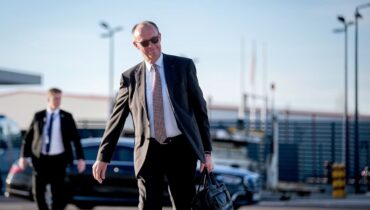 ഇറാൻ സംഘർഷത്തിനിടെ ട്രംപുമായി നേരിട്ട് കൂടിക്കാഴ്ച നടത്തുന്ന ആദ്യ വിദേശ നേതാവാകാൻ ജർമ്മൻ ചാൻസലർ; ചർച്ച നിർണായകം