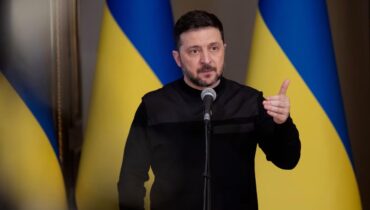 ഇറാൻ ഡ്രോണുകളെ തുരത്താൻ യുക്രെയ്ൻ എത്തും, മിഡിൽ ഈസ്റ്റിലേക്ക് ഡ്രോൺ വിദഗ്ധരെ അയക്കാൻ സെലൻസ്കി; പകരം ഓർമ്മപ്പെടുത്തൽ