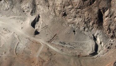 ഭൂമിക്കടിയിൽ ആഴത്തിൽ ഒളിപ്പിച്ച ഇറാന്റെ ഭൂഗർഭ മിസൈൽ കേന്ദ്രങ്ങളിൽ ശക്തമായ ആക്രമണം നടത്തിയെന്ന് യുഎസ്; കരസേനയെ ഇറക്കുന്നത് ആലോചനയിൽ