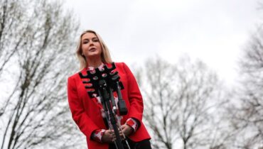 ലോകം പ്രതീക്ഷയോടെ കാത്തിരിക്കുന്ന ട്രംപിന്റെ ചൈന സന്ദർശനം നീളാൻ സാധ്യത; ഹോർമുസ് കടലിടുക്കിൽ സഖ്യകക്ഷികളുടെ സഹായം വീണ്ടും തേടി അമേരിക്ക