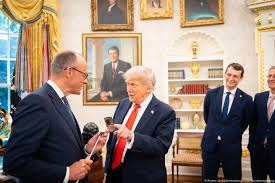 ട്രംപിനെ ഞെട്ടിച്ച് ജർമനിയുടെ മറുപടി, ഇത് നാറ്റോയുടെ യുദ്ധമല്ലെന്ന് തുറന്നടിച്ചു; ഹോർമുസ് കടലിടുക്കിൽ സൈനിക സഹായത്തിനില്ല