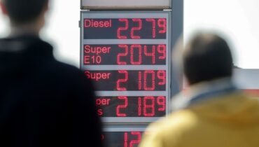 വിപ്ലവകരം! ഇന്ധനവില നിയന്ത്രണത്തിന് കടുത്ത നടപടികളുമായി ജർമ്മനി; വില വർദ്ധിപ്പിക്കാൻ ദിവസത്തിൽ ഒരു തവണ മാത്രം അനുമതി