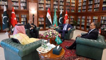 പശ്ചിമേഷ്യൻ പ്രതിസന്ധിയിൽ നിർണ്ണായക നീക്കം; ഇസ്‌ലാമാബാദിലെ ചതുർരാഷ്ട്ര ഉച്ചകോടി സമാപിച്ചു, സൗദിക്ക് പൂർണ്ണ പിന്തുണയുമായി പാകിസ്ഥാൻ