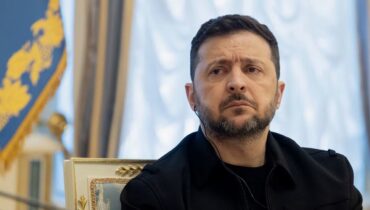 റഷ്യൻ എണ്ണക്കമ്പനികൾക്ക് നേരെയുള്ള ആക്രമണം കുറയ്ക്കണം; ഉക്രെയ്‌നോട് സഖ്യകക്ഷികൾ; വഴങ്ങില്ലെന്ന് വ്യക്തമാക്കി സെലെൻസ്‌കി