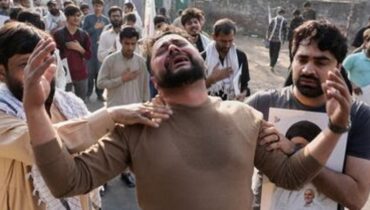 ഖമേനി വധം: പാകിസ്ഥാനിലെ കറാച്ചിയിലും ലാഹോറിലും അമേരിക്കെതിരെ പ്രതിഷേധം, വെടിവെയ്പിൽ ഒമ്പത് പേര്‍ കൊല്ലപ്പെട്ടു