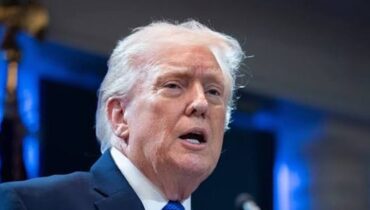 ഇറാൻ്റെ തിരിച്ചടി: അറബ് രാജ്യങ്ങൾ ഞങ്ങളെ സ്‌നേഹിക്കുന്നു, ഇറാനെതിരേ പോരാടാൻ അവർ തയ്യാറെന്ന് ട്രംപ്