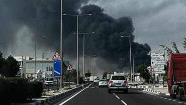 ഇറാൻ്റെ ആക്രമണം തുടരുന്നു; ഖത്തറിൽ മിസൈൽ – ഡ്രോൺ ആക്രമണം ശക്തമാക്കി, ദോഹയിലെ ഇന്ത്യക്കാർക്ക് നിർദേശവുമായി ഇന്ത്യൻ എംബസി