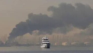 പശ്ചിമേഷ്യൻതീരത്തെ ആക്രമണങ്ങളിൽ 3 ഇന്ത്യൻ നാവികർ കൊല്ലപ്പെട്ടു; കപ്പലുകൾക്ക് സുരക്ഷാ മാർഗരേഖയിറക്കി ഷിപ്പിങ് മന്ത്രാലയം