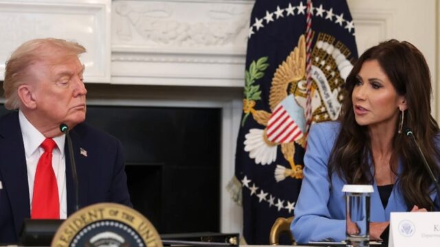 ‘മിനിയാപൊളിസ്’ സംഭവം അടക്കം പണിയായി! ക്രിസ്റ്റി നോമിനെ പുറത്താക്കി ട്രംപ്; പുതിയ അമേരിക്കൻ ആഭ്യന്തര സുരക്ഷാ സെക്രട്ടറിയായി മാർക്ക്വെയ്ൻ മള്ളിൻ