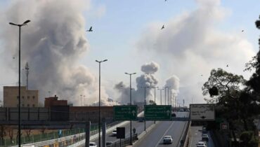 സംഘർഷം കനക്കുന്നു; ഒരറിയിപ്പ് ഉണ്ടാകും വരെ ജനലുകൾ, വാതിലുകൾ, തുറസായ ഇടങ്ങളിൽ നിന്ന് മാറി നിൽക്കണമെന്ന് യുഎഇ ആഭ്യന്തര മന്ത്രാലയം