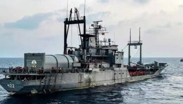 കൊച്ചിയിൽ നങ്കൂരമിട്ട് ഇറാനിയൻ പടക്കപ്പൽ; കപ്പലിലെ 183 നാവികരെയും നാവികതാവളത്തിലേക്ക് മാറ്റി