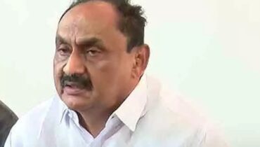 ശ്രേയാംസ് കുമാർ ആവശ്യപ്പെട്ടു; ആര്‍ജെഡിയിൽ നിന്ന്  രാജിവെച്ച വി. സുരേന്ദ്രന്‍ പിള്ള ആര്‍ജെഡിയിലേക്ക് തന്നെ മടങ്ങി