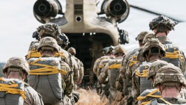 സംഘർഷം രൂക്ഷമാകുന്നു; കൂടുതൽ അമേരിക്കൻ സൈനികരെ പശ്ചിമേഷ്യയിലേക്ക് വിന്യസിക്കാൻ ഉത്തരവിട്ട് പെന്റഗൺ