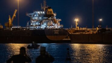 ഇറാനെതിരായ യുഎസ് സൈനിക നടപടി അവസാനിക്കുന്നു? ഹോർമുസ് കടലിടുക്ക് അടഞ്ഞുകിടന്നാലും യുദ്ധം അവസാനിപ്പിക്കാൻ തയ്യാറാണെന്ന് ഉദ്യോഗസ്ഥരോട് ട്രംപ്