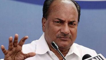 ഇടിമുഴക്കം പോലെ യുഡിഎഫ് തിരിച്ചുവരും; മൂന്നാമതും പിണറായി വന്നാൽ കേരളം കണ്ട മഹാ ദുരന്തമായി അത് മാറുമെന്നും എകെ ആന്റണി