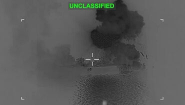 സമുദ്രത്തിലും കരയിലും യുഎസ് ആധിപത്യം? ഇറാൻ്റെ ഡ്രോൺ വാഹിനിക്കപ്പലായ ‘ഐറിസ് ഷാഹിദ് ബഗേരി’ ആക്രമിച്ച് യുഎസ് സെൻട്രൽ കമാൻഡ്