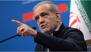 ഖമനേയിയുടെ രക്തം വെറുതെയാകില്ല, അന്ത്യമില്ലാത്ത പകയുമായി ഇറാൻ; പ്രസിഡന്‍റിന്‍റെ ആദ്യ പ്രഖ്യാപനം, ‘പ്രതികാരം അവകാശം, ഇസ്രയേലും അമേരിക്കയും ഖേദിക്കും’