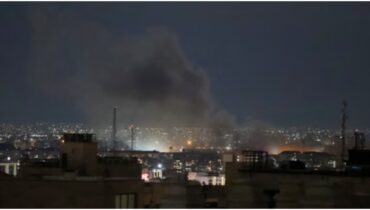 ഇസ്രായേലിലെ സ്റ്റീൽ കോംപ്ലക്സിന് നേരെ ഇറാന്റെ ആക്രമണം, നെഗെവ് മേഖലയിൽ തീപിടുത്തമെന്ന് റിപ്പോർട്ട്; ജറുസലേമിലെ വിശുദ്ധ കേന്ദ്രങ്ങൾ അടച്ചു