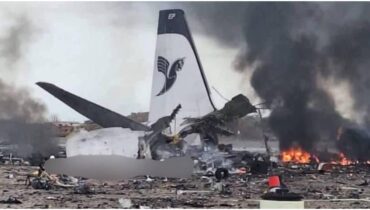 ‘ബുഷെഹർ വിമാനത്താവളത്തിൽ ഇസ്രായേൽ-അമേരിക്കൻ മിസൈൽ ആക്രമണം’; യാത്രാവിമാനം തകർന്നെന്നും ഇറാൻ, ചിത്രം പങ്കുവച്ച് മാധ്യമങ്ങൾ