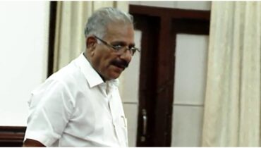 എലത്തൂരിൽ എകെ ശശീന്ദ്രനെ സ്ഥാനാർഥിയായി പ്രഖ്യാപിച്ച് ദേശീയ നേതൃത്വം, എൻസിപിയിൽ പടയൊരുക്കം ശക്തം; മത്സരിക്കാനുറച്ച് മുക്കം മുഹമ്മദ്, എൽഡിഎഫിൽ പ്രതിസന്ധി