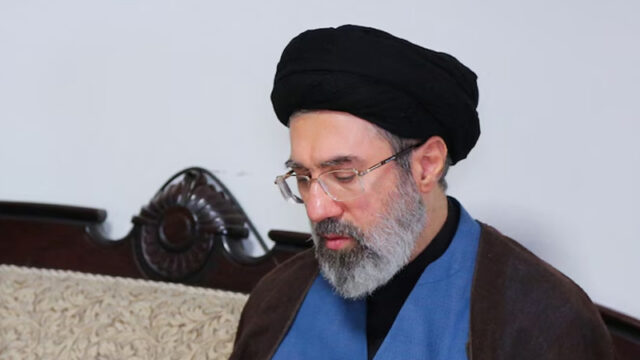 ഖമേനിയുടെ പിൻഗാമിയായി മകൻ മോജ്തബ; ഇറാൻ്റെ പുതിയ അമരക്കാരനെ തിരഞ്ഞെടുത്തെന്ന് റിപ്പോർട്ട്