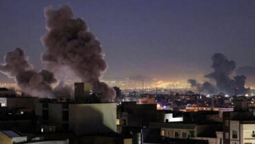 ഇറാൻ യുദ്ധം: സമാധാന നീക്കങ്ങൾക്കിടെ വീണ്ടും പ്രകോപനം; ഗൾഫ് മേഖലയിൽ ഇന്ന് പുലർച്ചെയും വ്യോമാക്രമണം