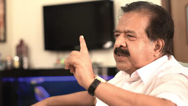 ലോകായുക്ത നിയമ ഭേദഗതി ശരിവെച്ച് ഹൈക്കോടതി: ലോകായുക്ത വിധിയിൽ അന്തിമ തീരുമാനം സർക്കാരിനും നിയമസഭയ്ക്കുമെടുക്കാം; ചെന്നിത്തലയടക്കമുള്ളവരുടെ ഹർജി തള്ളി