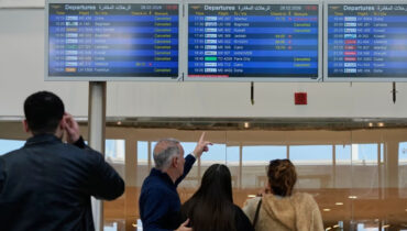 ഇറാൻ – ഇസ്രായേൽ യുദ്ധം: പശ്ചിമേഷ്യയിൽ 23,000-ത്തിലധികം വിമാന സർവീസുകൾ റദ്ദാക്കി, 44 ലക്ഷം യാത്രക്കാരെ നേരിട്ട് ബാധിച്ചു