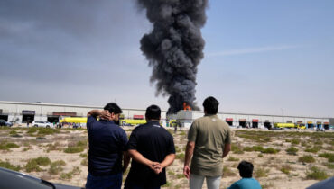 യുഎസ്-ഇറാൻ യുദ്ധം: ഖത്തറിലെയും കുവൈറ്റിലെയും ഇന്ത്യൻ എംബസികൾ അടിയന്തര ജാഗ്രതാ നിർദ്ദേശം പുറപ്പെടുവിച്ചു, മിസൈലുകളോ തിരിച്ചറിയാൻ കഴിയാത്ത വസ്തുക്കളോ ശ്രദ്ധയിൽപ്പെട്ടാൽ അതീവ ജാഗ്രത പാലിക്കണം