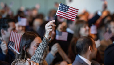 H-1B ലോട്ടറി : ശമ്പളത്തിൻ്റെ അടിസ്ഥാനത്തിലുള്ള ആദ്യ തിരഞ്ഞെടുപ്പ് പൂർത്തിയായി; ഇനി എന്ത്?