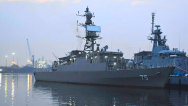 “വിശാഖപട്ടണത്തെ ഫ്ലീറ്റ് റിവ്യൂ കഴിഞ്ഞ് മടങ്ങിയ ഇറാനിയൻ കപ്പൽ അമേരിക്ക ‘മുക്കി’; ഇന്ത്യയുടെ ‘അതിഥിക്കെതിരെ’ പ്രകോപനമില്ലാത്ത ആക്രമണമെന്ന് ഇറാൻ, ദുഖിക്കേണ്ടിവരുമെന്നും മുന്നറിയിപ്പ്