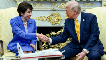 ഇറാൻ യുദ്ധം: എണ്ണവില പിടിച്ചുനിർത്താൻ ട്രംപും ജപ്പാൻ പ്രധാനമന്ത്രിയും കൈകോർക്കുന്നു; സംയുക്ത എണ്ണ സംഭരണത്തിന് പദ്ധതി