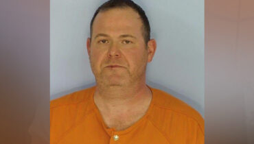 ശസ്ത്രക്രിയയ്ക്കിടെ കയ്യബദ്ധം; പ്ലീഹയ്ക്ക് പകരം കരൾ നീക്കം ചെയ്തു: ഫ്ലോറിഡയിൽ ഡോക്ടർക്കെതിരെ നരഹത്യാ കുറ്റം