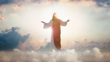 50 ദിവസത്തെ കഠിന നോമ്പ്, പ്രത്യാശയുടെയും സമാധാനത്തിന്റെയും ഈസ്റ്റ‍ർ ദിനത്തെ വരവേറ്റ് ക്രൈസ്തവ ലോകം; ദേവാലയങ്ങളിൽ ഉയിർപ്പ് ശുശ്രൂഷകൾ