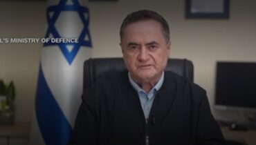 ഇറാന്‍റെ സാമ്പത്തിക നട്ടെല്ലൊടിച്ച് ഇസ്രായേൽ; പെട്രോകെമിക്കൽ സമുച്ചയങ്ങൾക്ക് നേരെ വൻ വ്യോമാക്രമണം, സംഘർഷം തുടരുന്നു