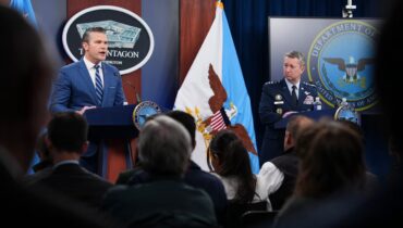 ഹോർമുസ് കടലിടുക്ക് തുറന്നുവെന്ന് യുഎസ്; സമുദ്രപാതയിൽ ചരക്കുനീക്കം പുനരാരംഭിച്ചുവെന്ന് വിശദീകരണം, സ്ഥിതിഗതികൾ ശാന്തം