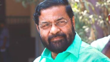 അയ്യപ്പൻ അവരെ ശിക്ഷിക്കും, വ്യാജ പ്രചാരണങ്ങൾക്കെതിരെ കടകംപള്ളി സുരേന്ദ്രൻ; ‘തനിക്ക് ക്ഷേത്രങ്ങളിൽ എങ്ങനെ പെരുമാറണമെന്ന് വ്യക്തമായ ബോധ്യമുണ്ട്’