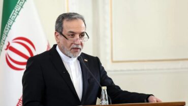 പരിശ്രമങ്ങൾ അവസാനിപ്പിക്കാതെ പാകിസ്ഥാൻ, ഇറാൻ വിദേശകാര്യ മന്ത്രി ഇന്ന് പാക് പ്രതിനിധികളുമായി കൂടിക്കാഴ്ച നടത്തും; നിർണായക നീക്കങ്ങൾ